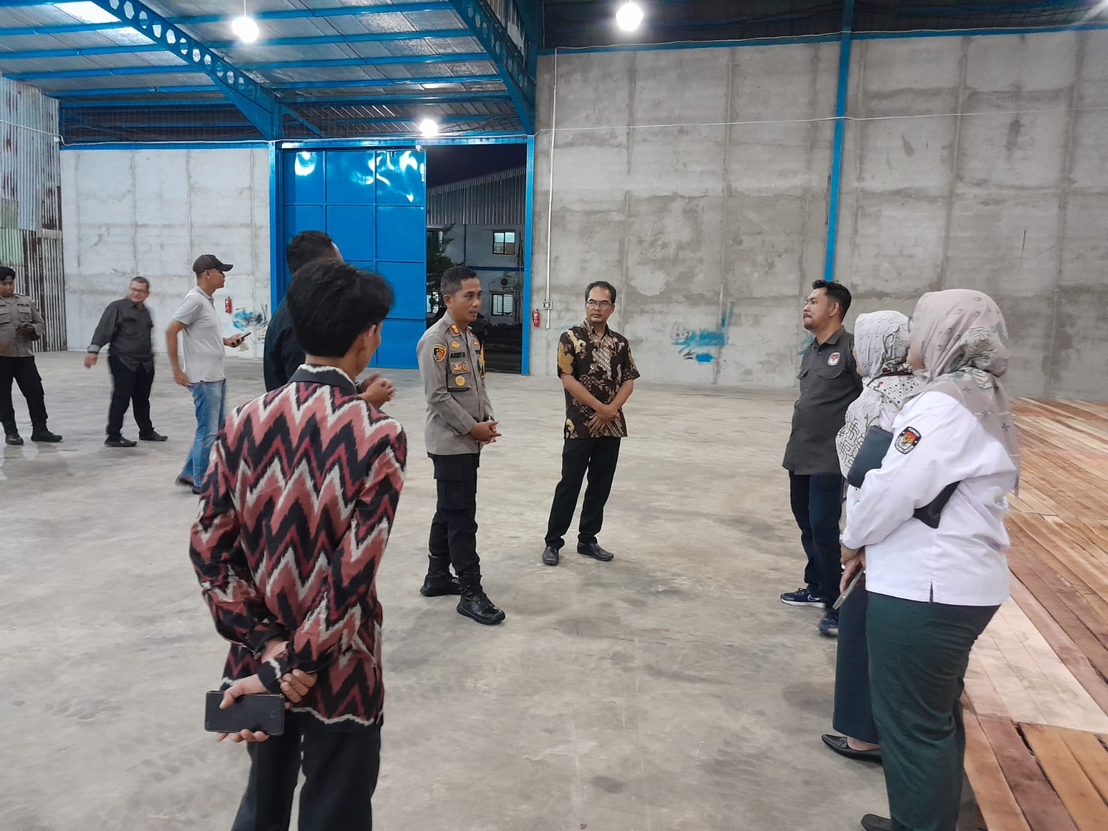 Peninjauan Gudang Logistik Pemilu 2024