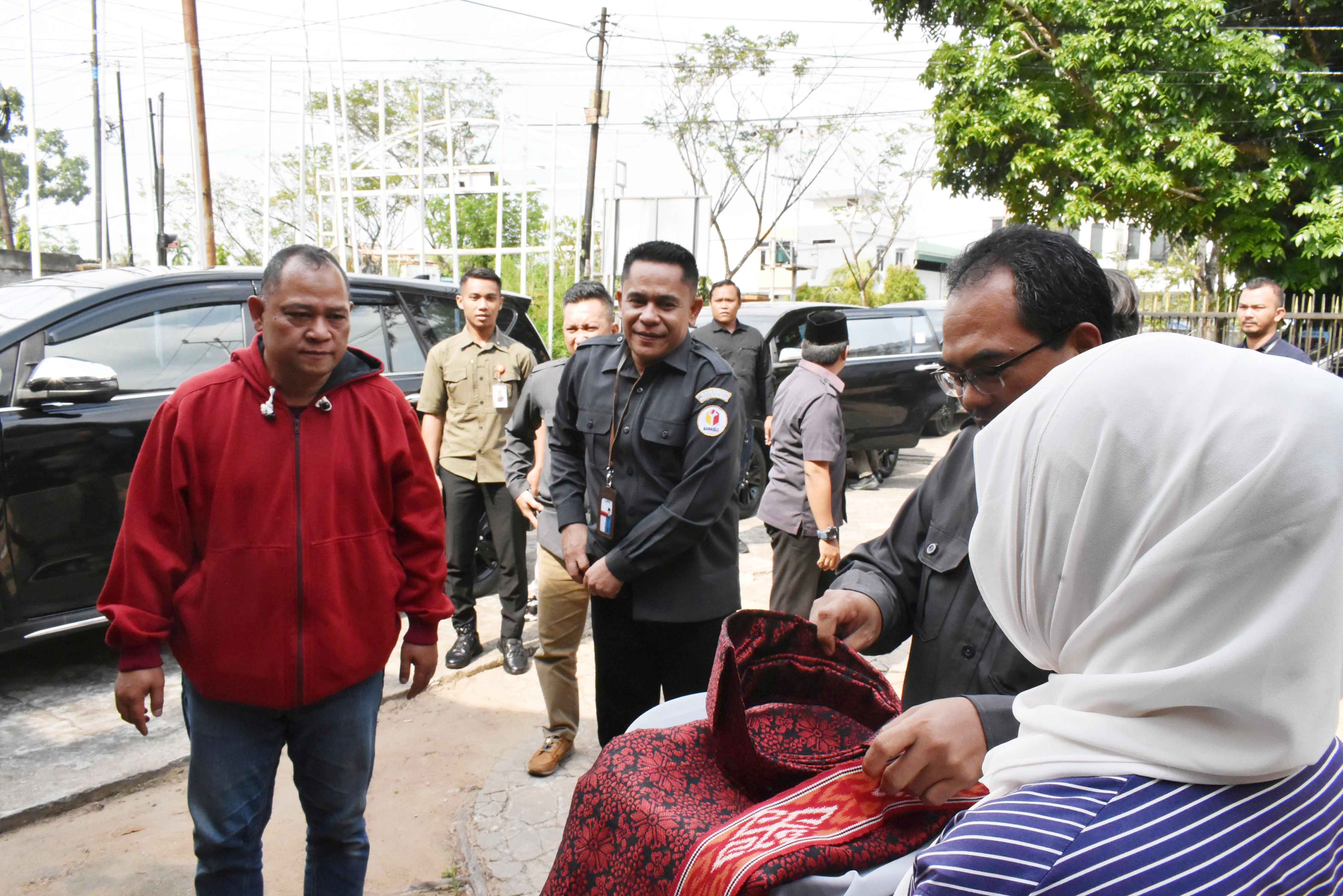 Kunjungan Anggota Bawaslu RI Tingkatkan Semangat Bawaslu Kabupaten Kabupaten Kubu Raya