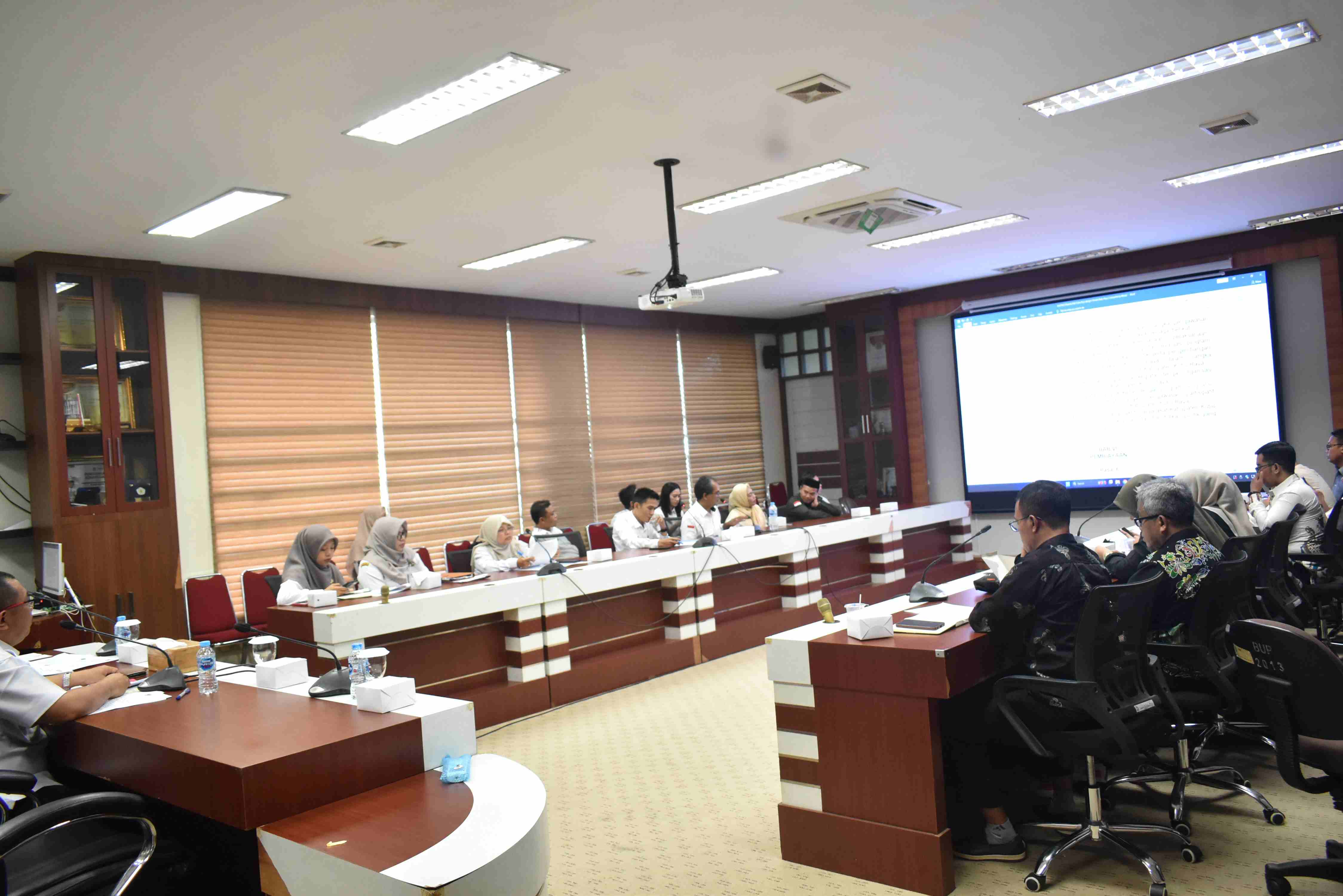 Pemerintah Kabupaten Kubu Raya dan Bawaslu Bahas Nota Kesepahaman tentang Pendidikan Politik dan Partisipasi Masyarakat dalam Pemilu dan Pemilihan