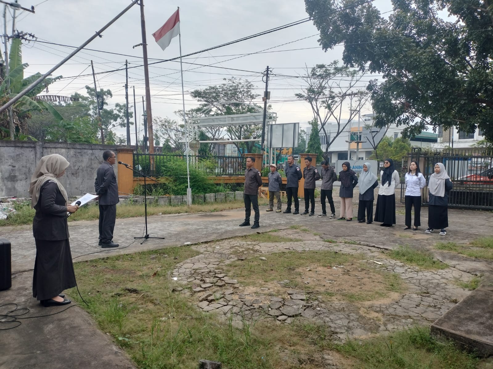Ketua Bawaslu Kubu Raya Pimpin Apel Rutin, Tekankan Pentingnya Pengawasan Non-Tahapan