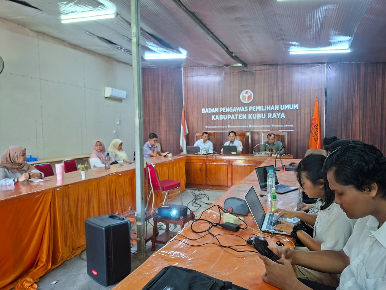 Bawaslu Kubu Raya Gelar Disco Wednesday Talk ke-6 Bahas Mekanisme Pembayaran APBN