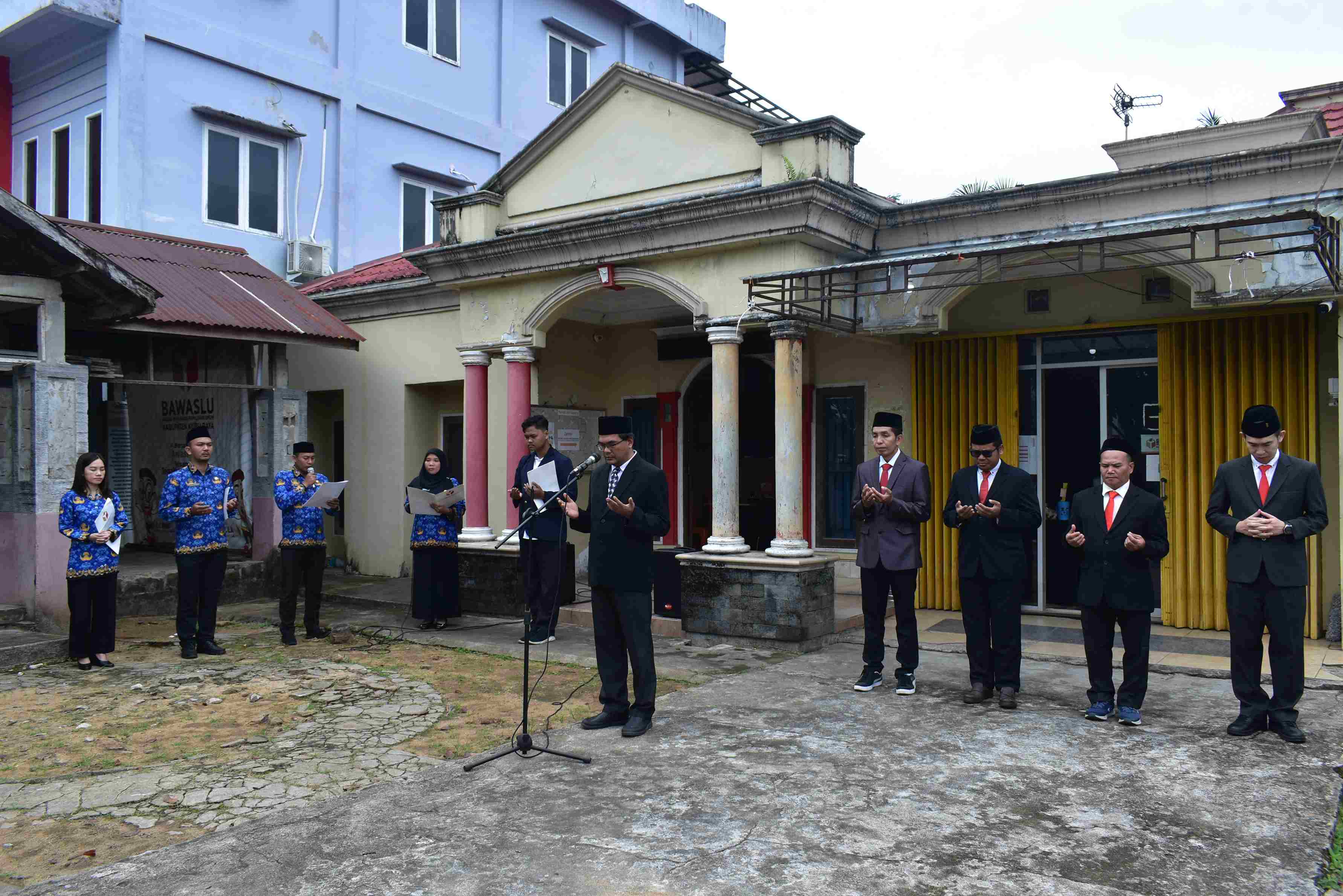 Bawaslu Kubu Raya Gelar Upacara Peringatan Hari Kesaktian Pancasila, Tekankan Semangat Persatuan dan Integritas Demokrasi