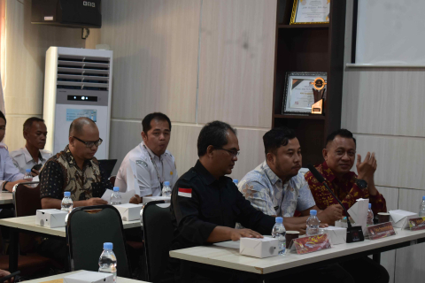 Ketua Bawaslu Kubu Raya Hadiri Sosialisasi PKPU Nomor 3 Tahun 2025 di KPU Kubu Raya