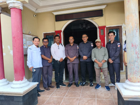 KPU Kabupaten Kubu Raya Sampaikan Hasil Updating Data Partai Politik Semester II Tahun 2025 ke Bawaslu Kabupaten Kubu Raya