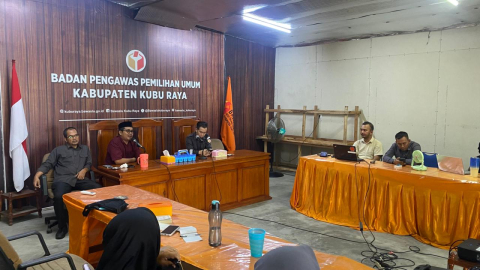 Bawaslu Kubu Raya Gelar Diskusi Interaktif untuk Tingkatkan Kapasitas Penanganan Laporan dan Temuan