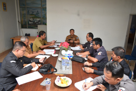 Dorong pendidikan politik, Bawaslu Kubu Raya lakukan koordinasi bersama Kesbangpol terkait Draft NPHD Tahun Anggaran 2026