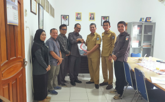 Bawaslu Kubu Raya Sampaikan Laporan Akhir Pemilihan 2024 dan Berikan Penghargaan kepada Kesbangpol