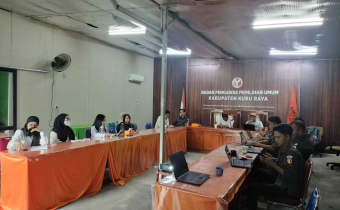 Bawaslu Kubu Raya Gelar Rapat Rutin Bahas Partisipasi HUT ke-80 Kemerdekaan RI