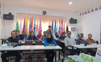 Bawaslu Kubu Raya Hadiri Forum Konsultasi Publik Penyusunan Standar Pelayanan KPU Kabupaten Kubu Raya