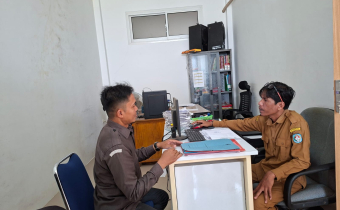 Jaga Akurasi Daftar Pemilih, Bawaslu Kubu Raya Laksanakan Uji Petik di Desa Kuala Dua