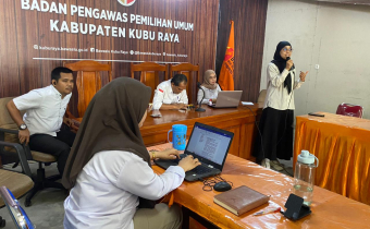 Bawaslu Kubu Raya Laksanakan Peningkatan Kapasitas Melalui Buku Digital Petunjuk Teknis Perjalanan Dinas dan Kegiatan Kantor