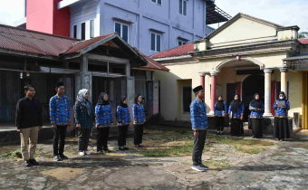 Upacara Peringatan Hari Ibu 2025 di Bawaslu Kubu Raya Berlangsung dengan Khidmat